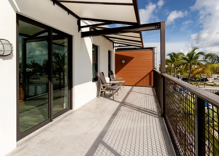 The Perry Hotel & Marina Key West